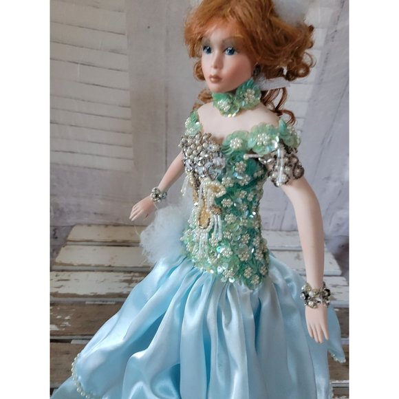Rustie redhead porcelain doll 15-in evening dress - Picture 3 of 11